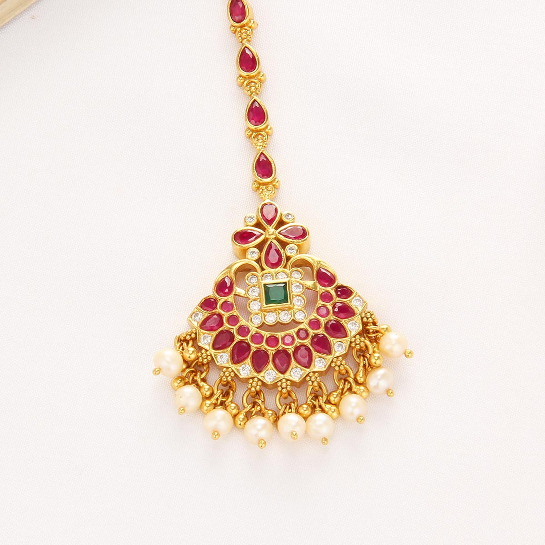 Pavitha Stone Maangtikka