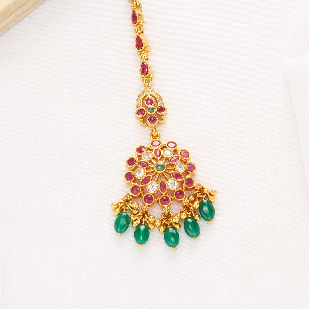 Eshika Stone Maangtikka