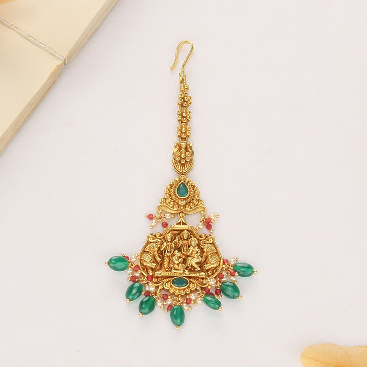 Aashikha Nagas Tikka