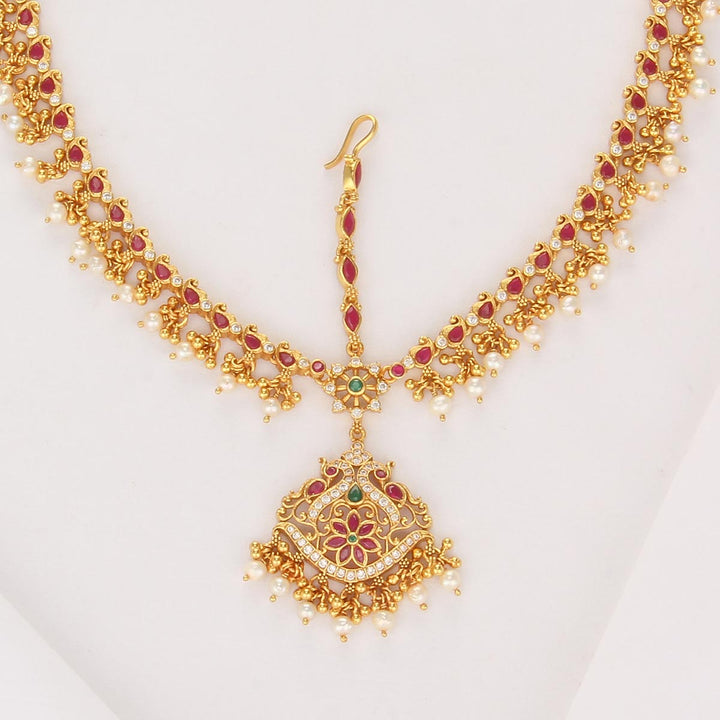 Fabulous Stone Maangtikka