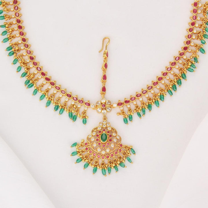 Dhashikha Stone Maangtikka