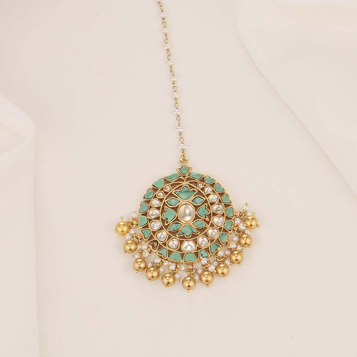 Unique Kundan Maangtikka