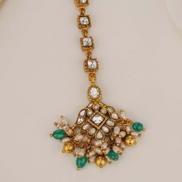 Nishalini Kundan Maangtikka