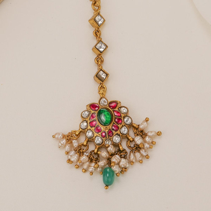 Rishvikha Kundan Maangtikka