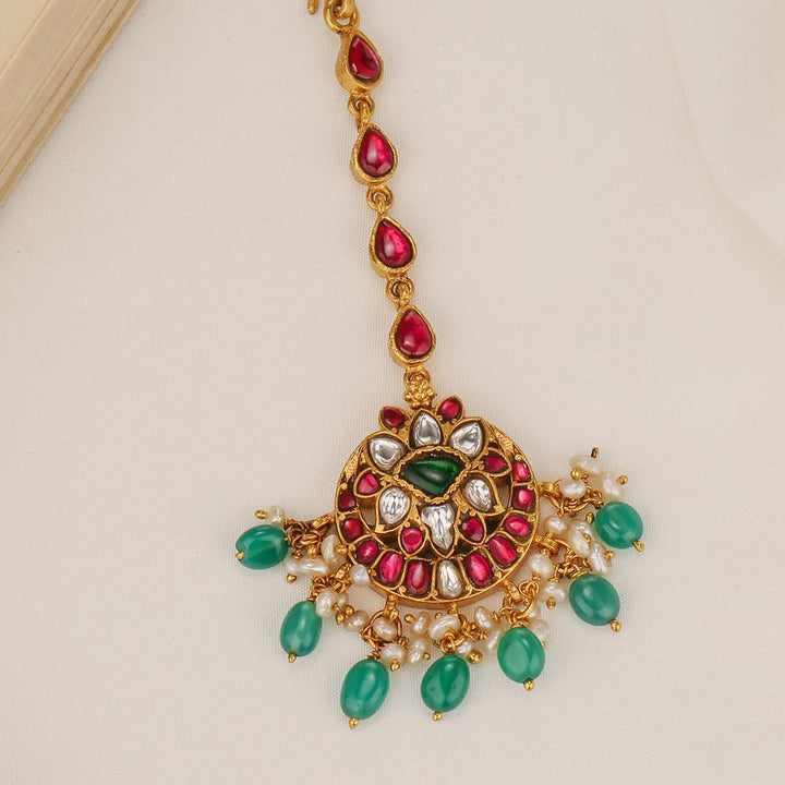 Runithasri Kundan Maangtikka