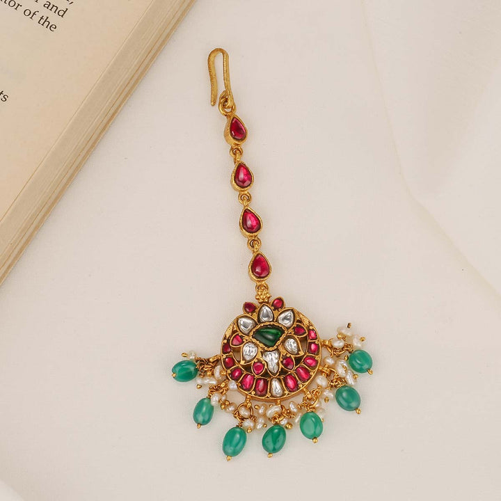 Runithasri Kundan Maangtikka