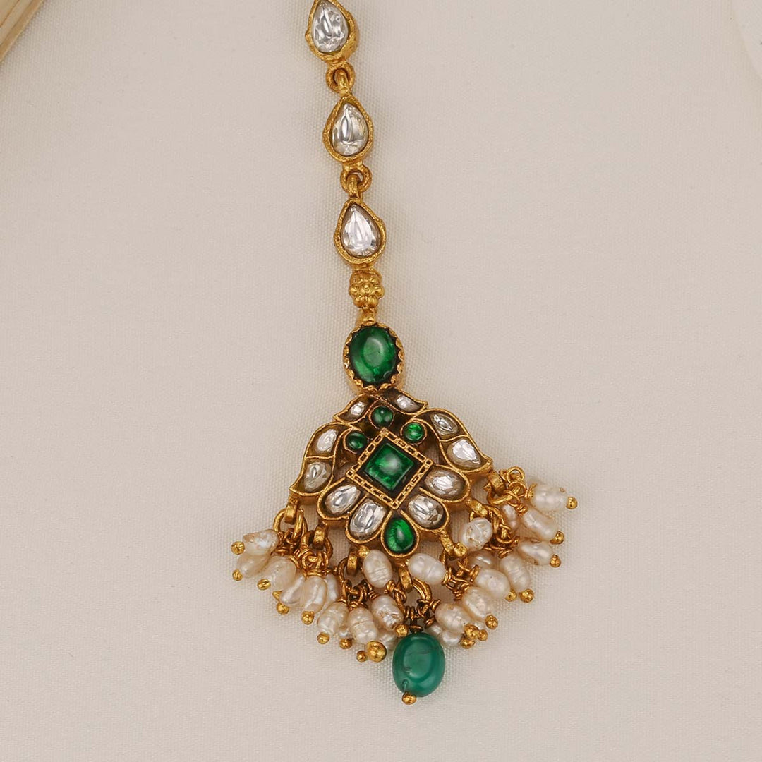 Vikasha Kundan Maangtikka