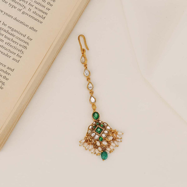 Vikasha Kundan Maangtikka