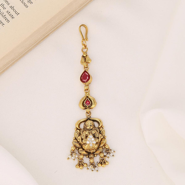 Dakshita Nagas Tikka