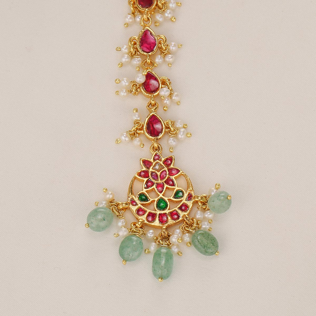 Prashitha Kundan Maangtikka