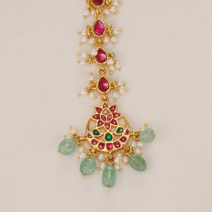 Prashitha Kundan Maangtikka