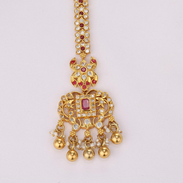 Shivitha Stone Maangtikka