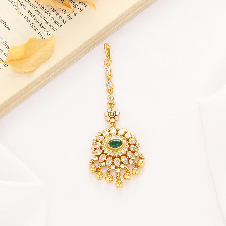 Ishani Stone Maangtikka