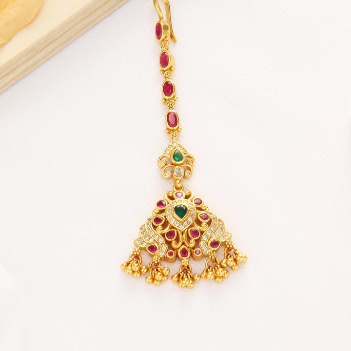 Yazhin Stone Maangtikka