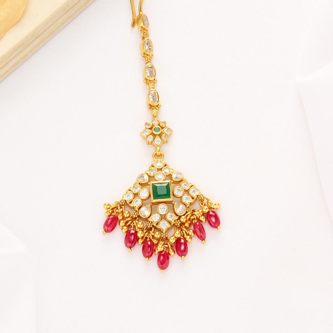 Kirthana Stone Maangtikka