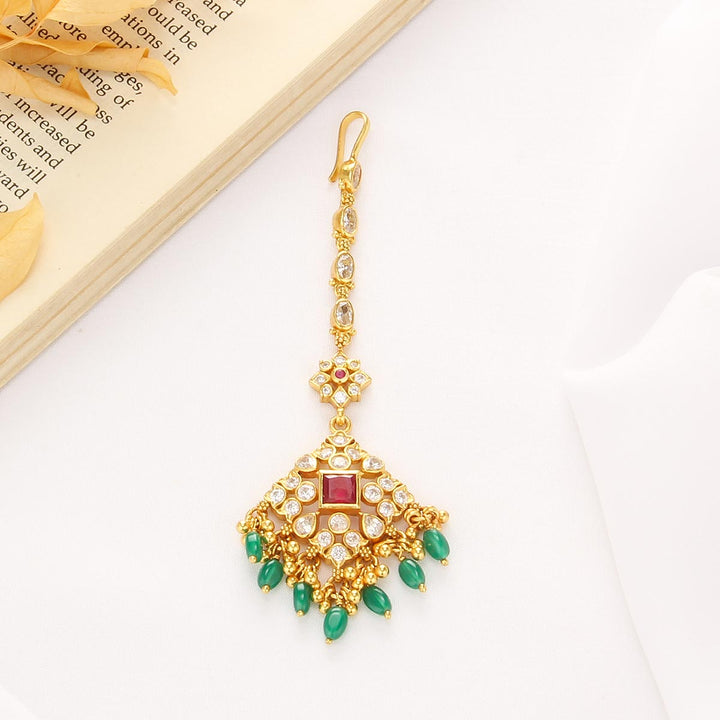 Mrinalini Stone Maangtikka