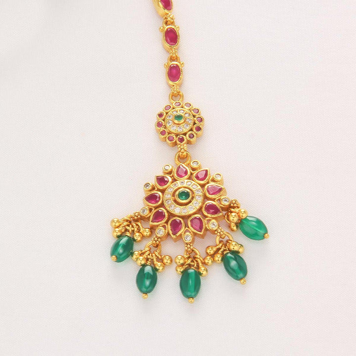 Vikasha Stone Maangtikka