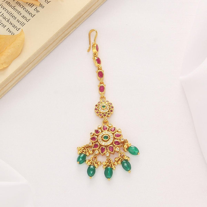 Vikasha Stone Maangtikka