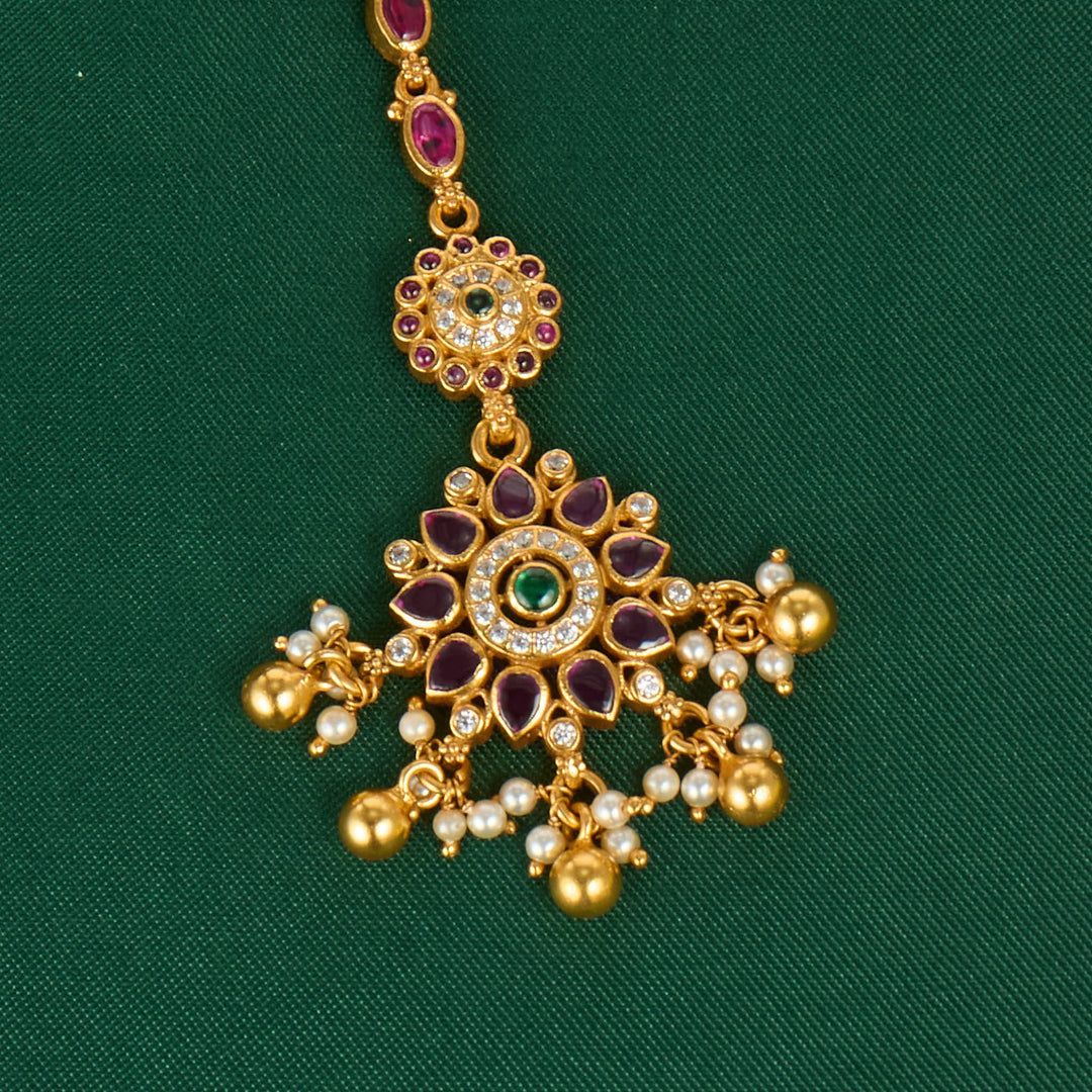 Vikasha Stone Maangtikka