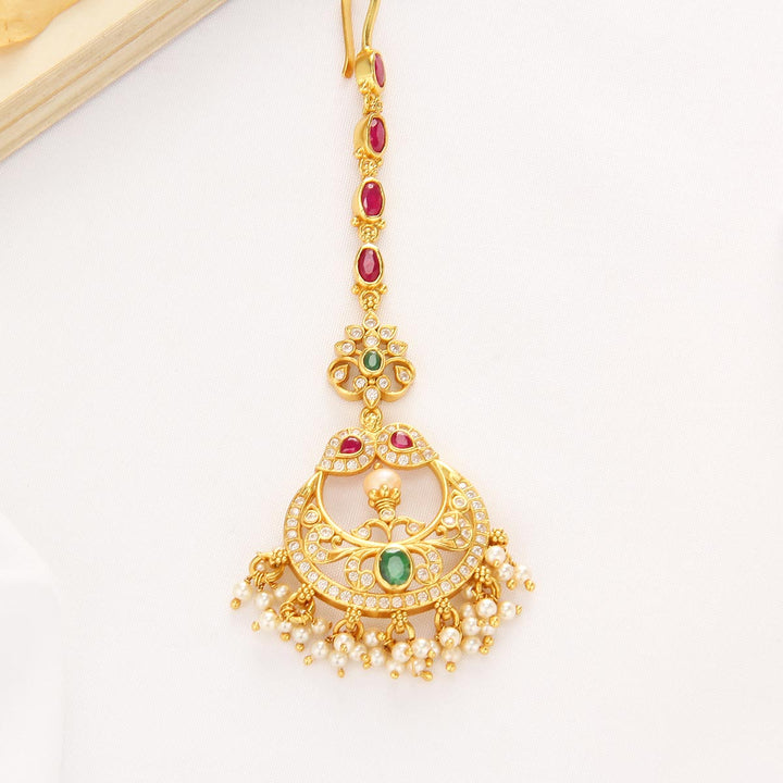 Shruti Stone Maangtikka