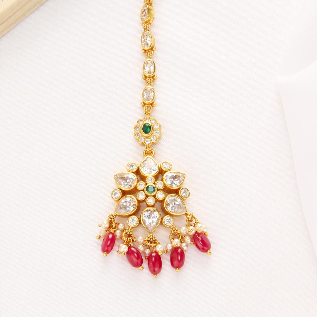 Vasundhara Stone Maangtikka