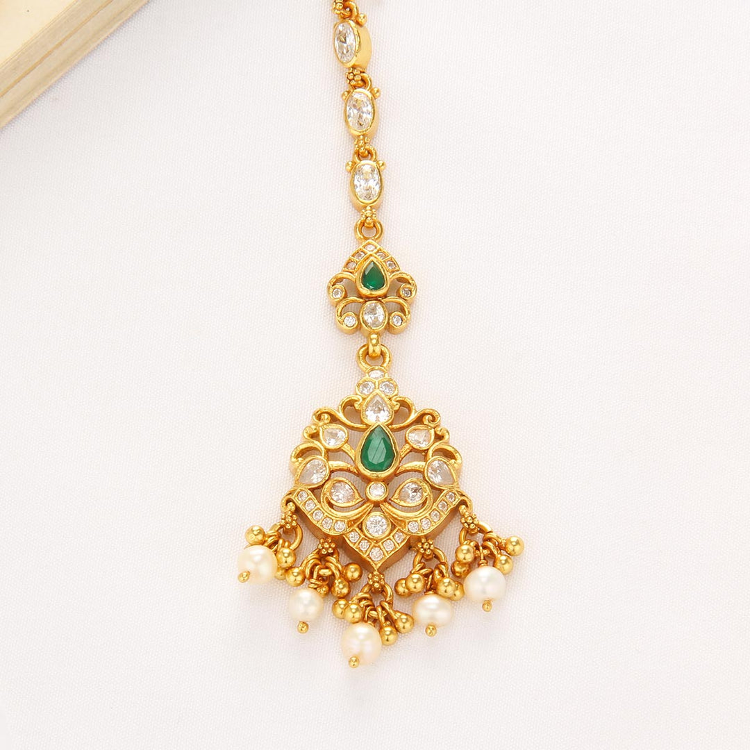 Vedika Stone Maangtikka