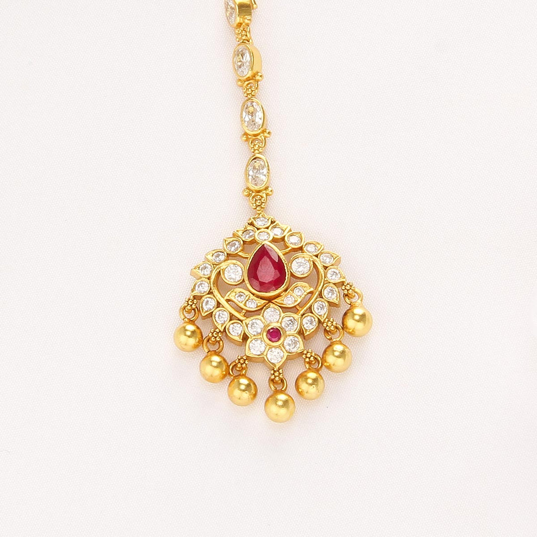 Samrajni Stone Maangtikka