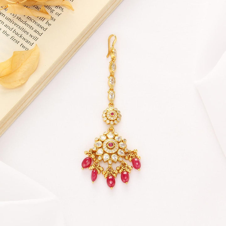 Ratnashri Stone Maangtikka