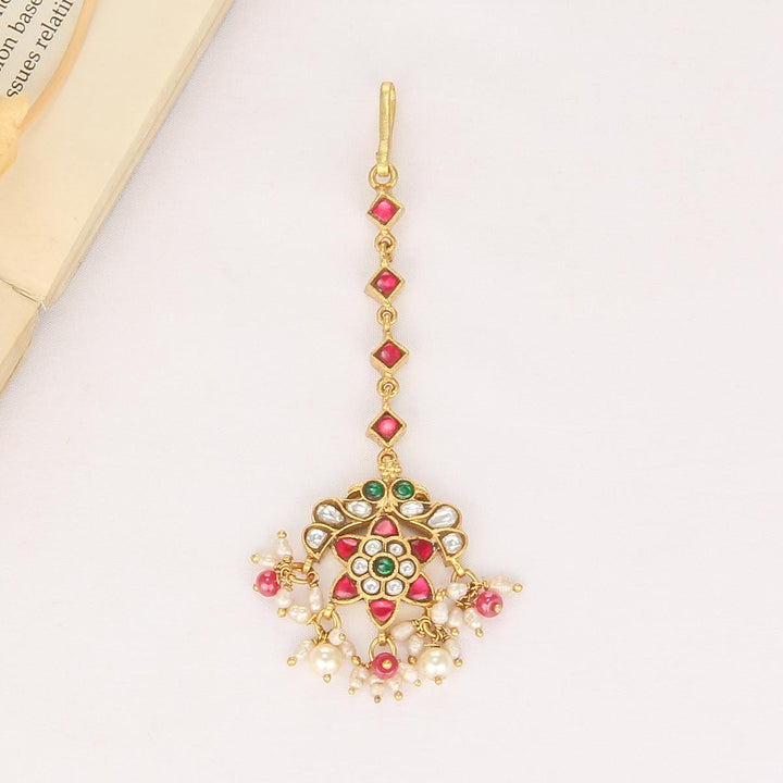 Ganisha Kundan Maangtikka