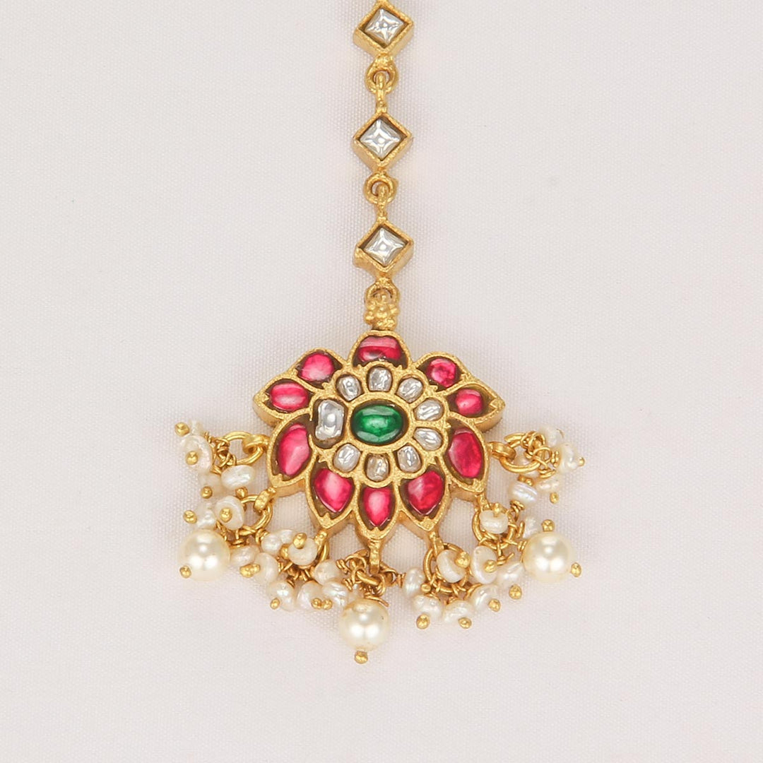 Dhansi Kundan Maangtikka