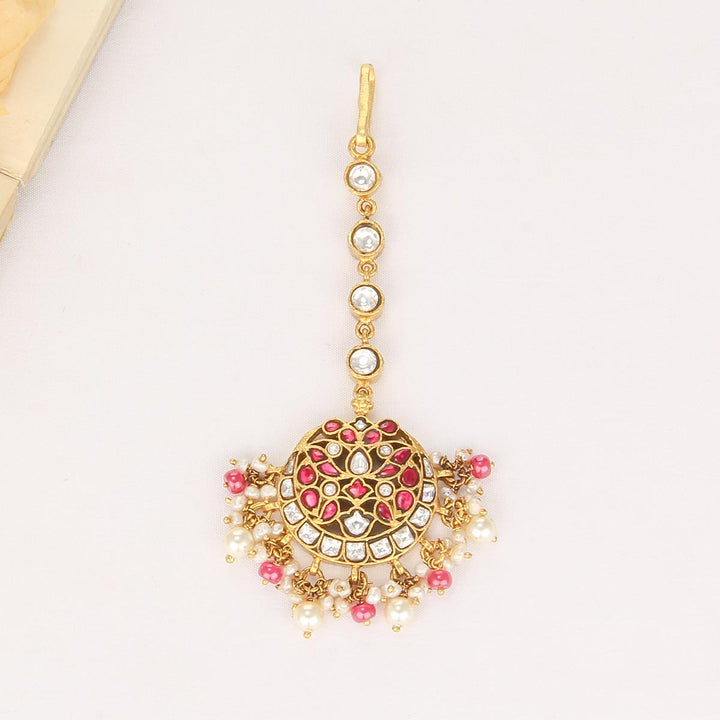 Shervika Kundan Maangtikka