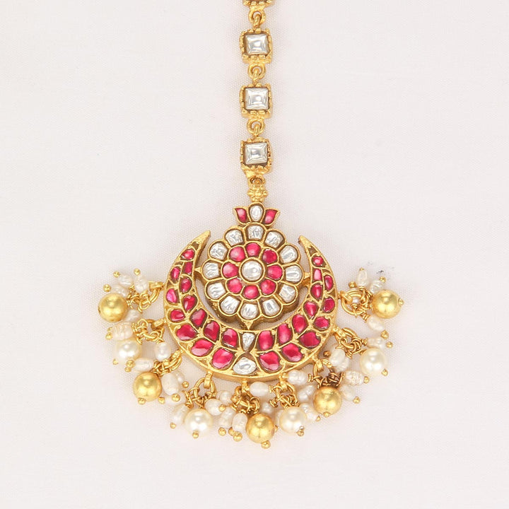 Anusha Kundan Maangtikka