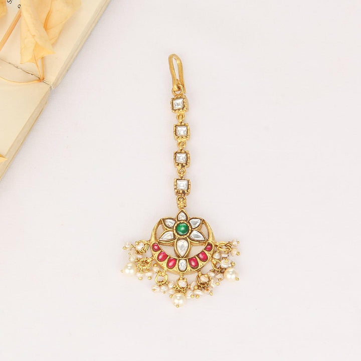 Glitz Kundan Maangtikka