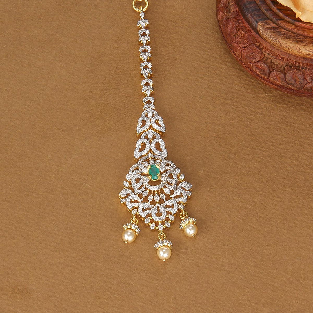 Eliciya Avikam Maangtikka