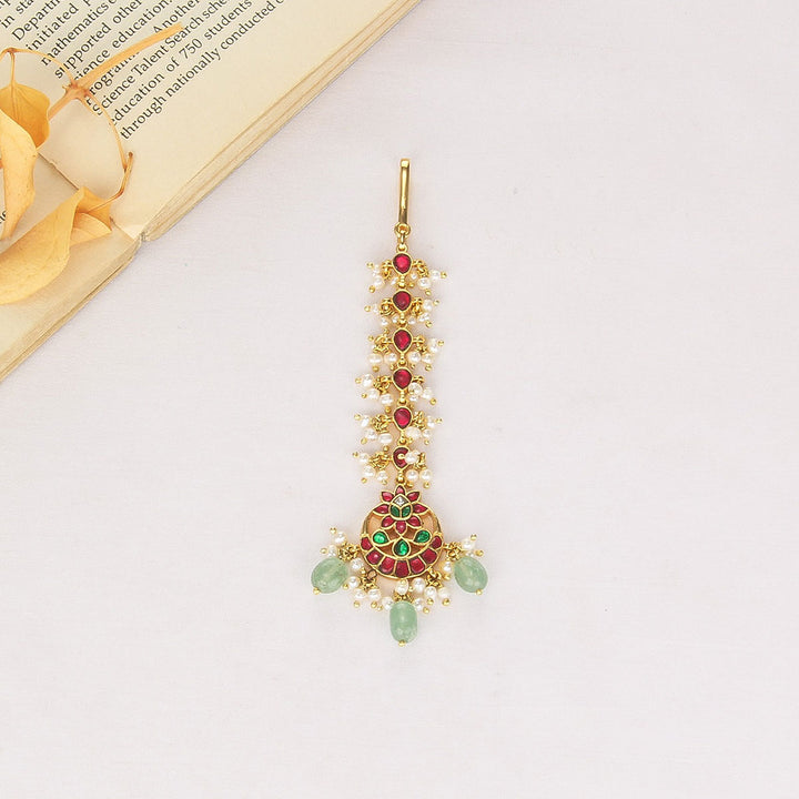 Traditional Kundan Maangtikka