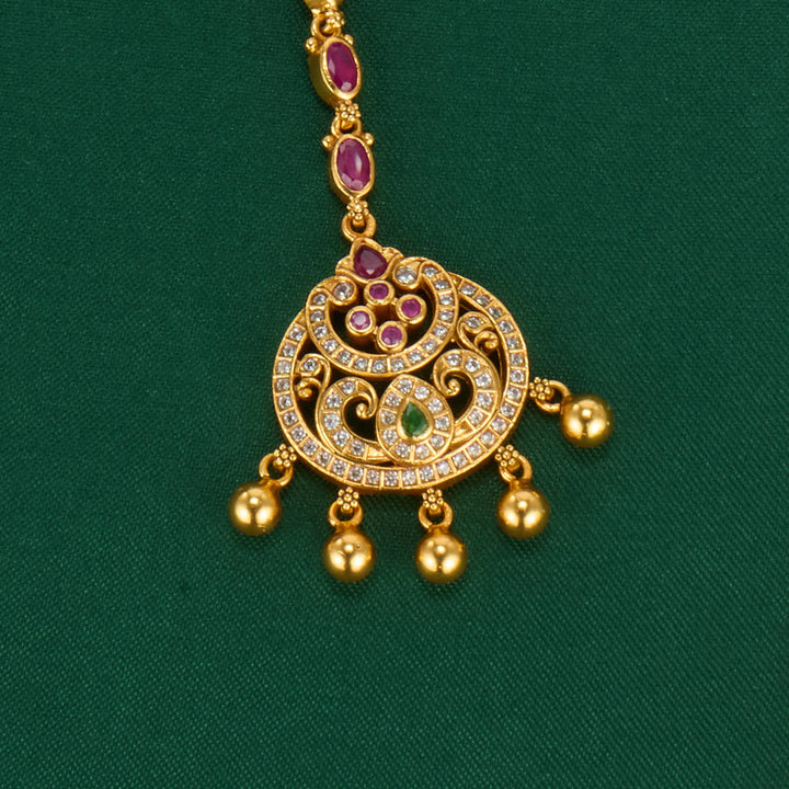 Thivara Stone Maangtikka