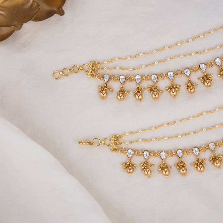 Gorgeous Kundan Maatal