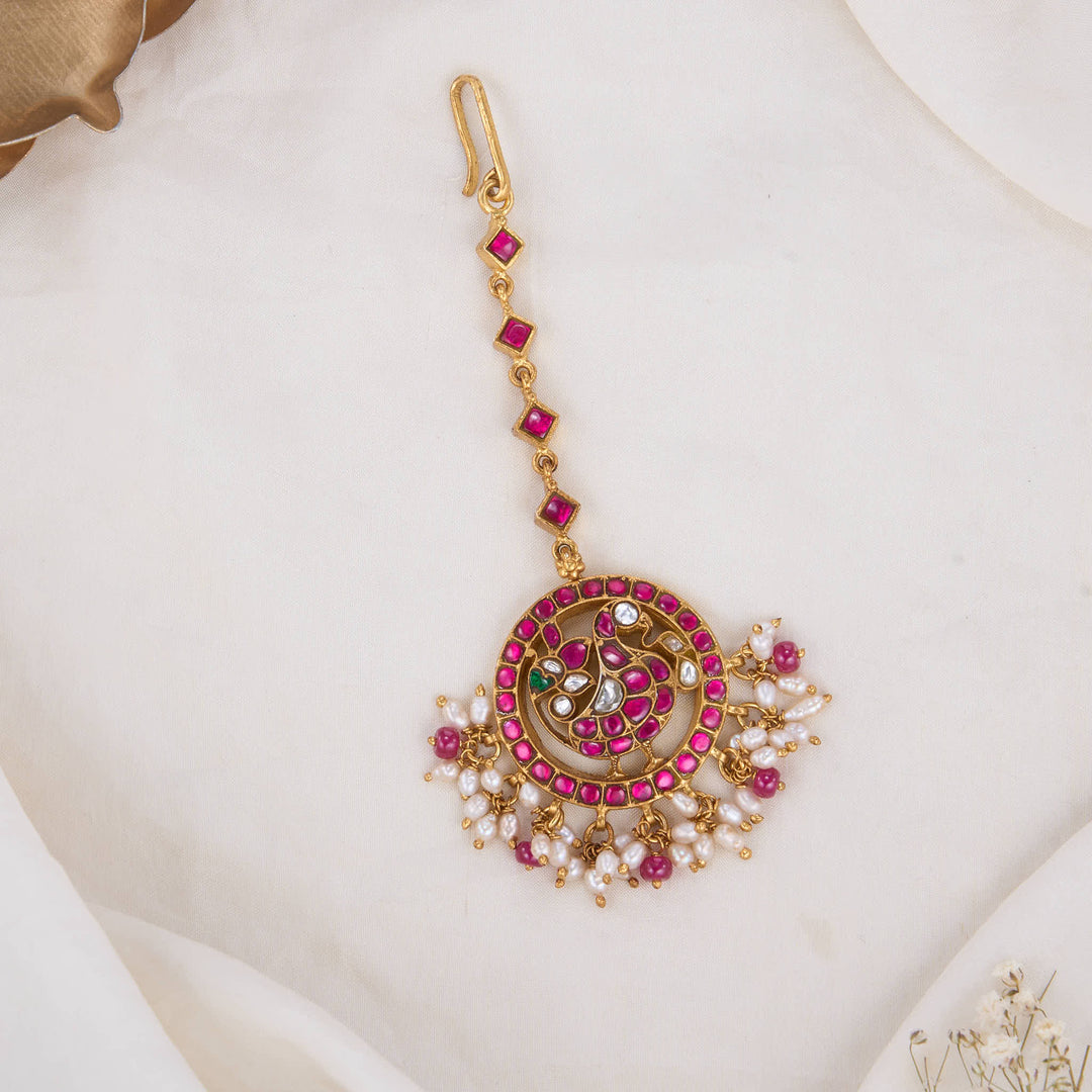 Vithiraa Kundan Maangtikka
