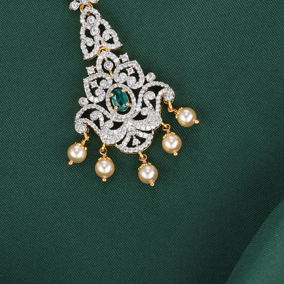 Shivinthikaa Avikam Maangtikka