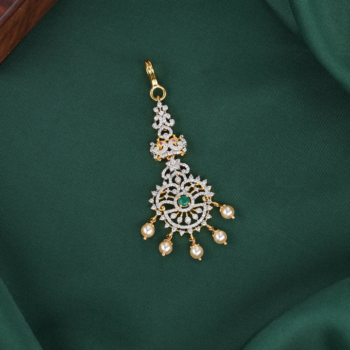 Pranithikaa Avikam Maangtikka