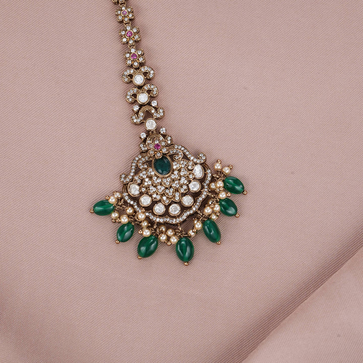 Aadhiraa Victorian Maangtikka