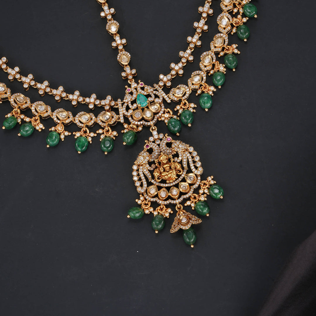 Ahaana Victorian Maangtikka
