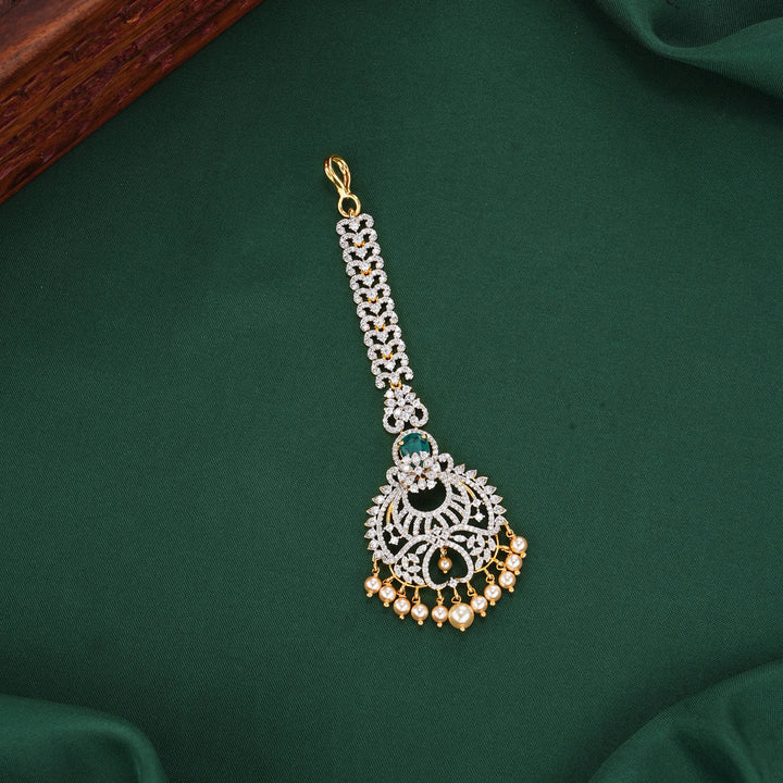 Elegant and Enchanting Avikam Maangtikka