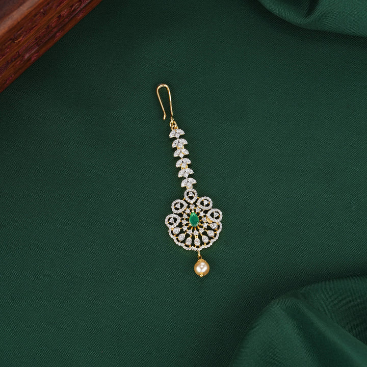Abundant in Design Avikam Maangtikka