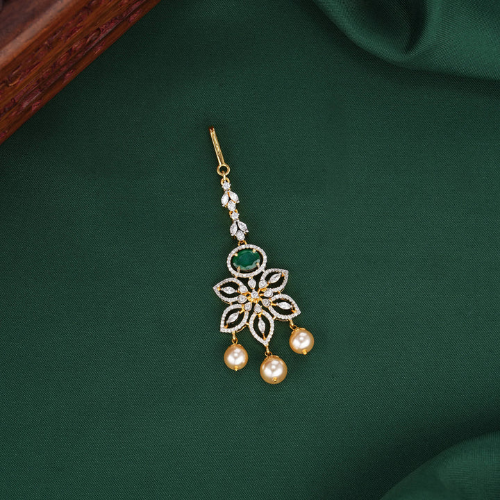 Flower-Inspired Avikam Maangtikka