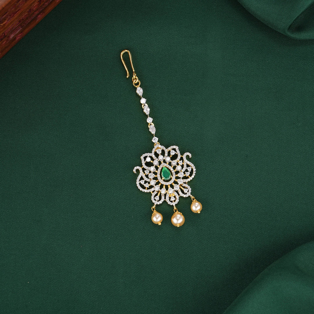 Eye-Catching Avikam Maangtikka
