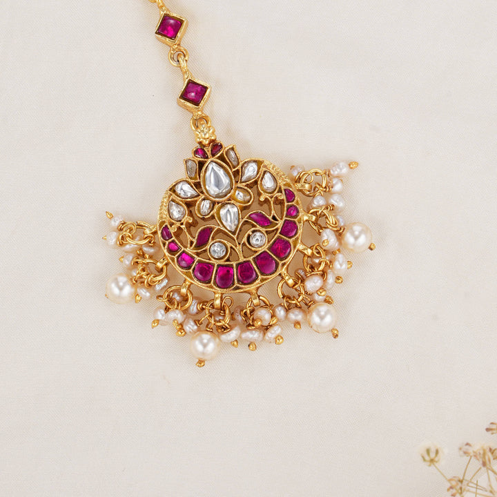 Blazing Bright Kundan Maangtikka