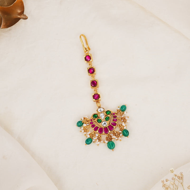Fiery Brilliance Kundan Maangtikka