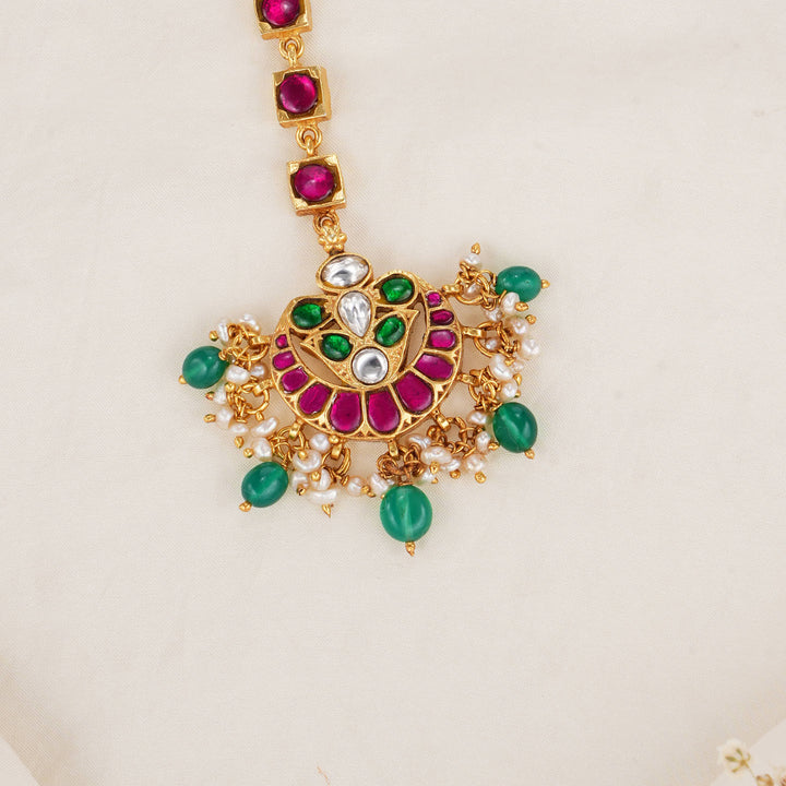 Fiery Brilliance Kundan Maangtikka