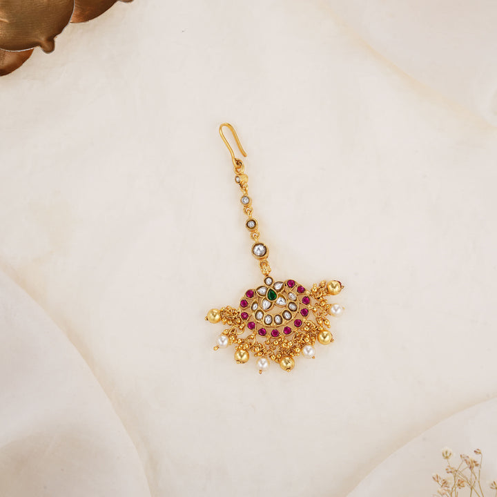 Impressively Crafted Kundan Maangtikka